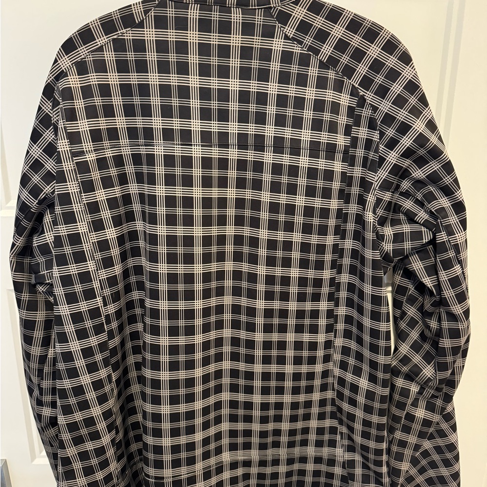 Spring/fall waterproof jacket - Picture 3 of 3